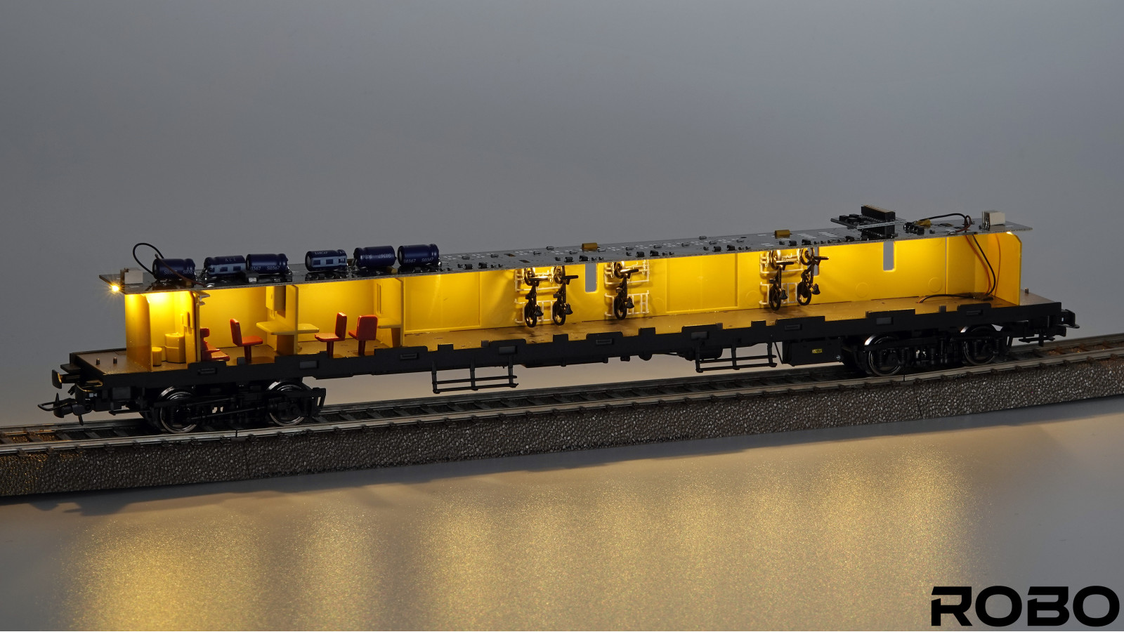 YU　② JUNAK 901 ZESPÓŁ PRZEŁĄCZNIKÓW LEWY (kostka 8 pinów + 2