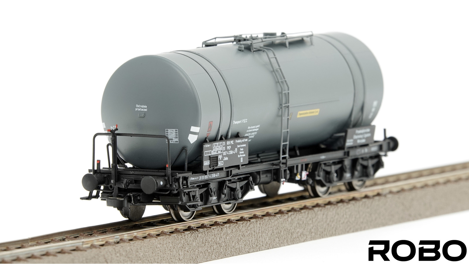 110440 - Freight tanker wagon type 406Rb P.E.C., PKP