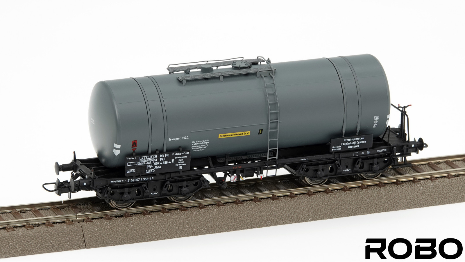 110440 - Freight tanker wagon type 406Rb P.E.C., PKP