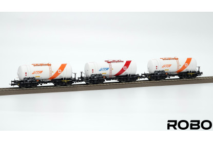 102520 - set of 3 Freight tanker wagons type 406Ra/Rb D.E.C. CPN