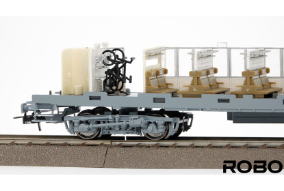 222251 - PKP IC 111As, stacja Warszawa Grochów, przedział rowerowy, NOWA PŁYTKA OŚWIETLENIOWA ROBO 2.0