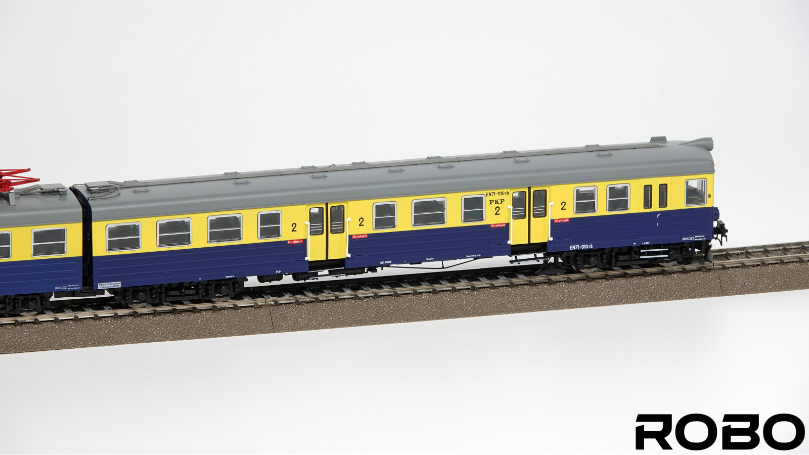 RK　701+721 9両 410300DD - EN71-010 PKP MD Sucha Beskidzka Południowa DOKP