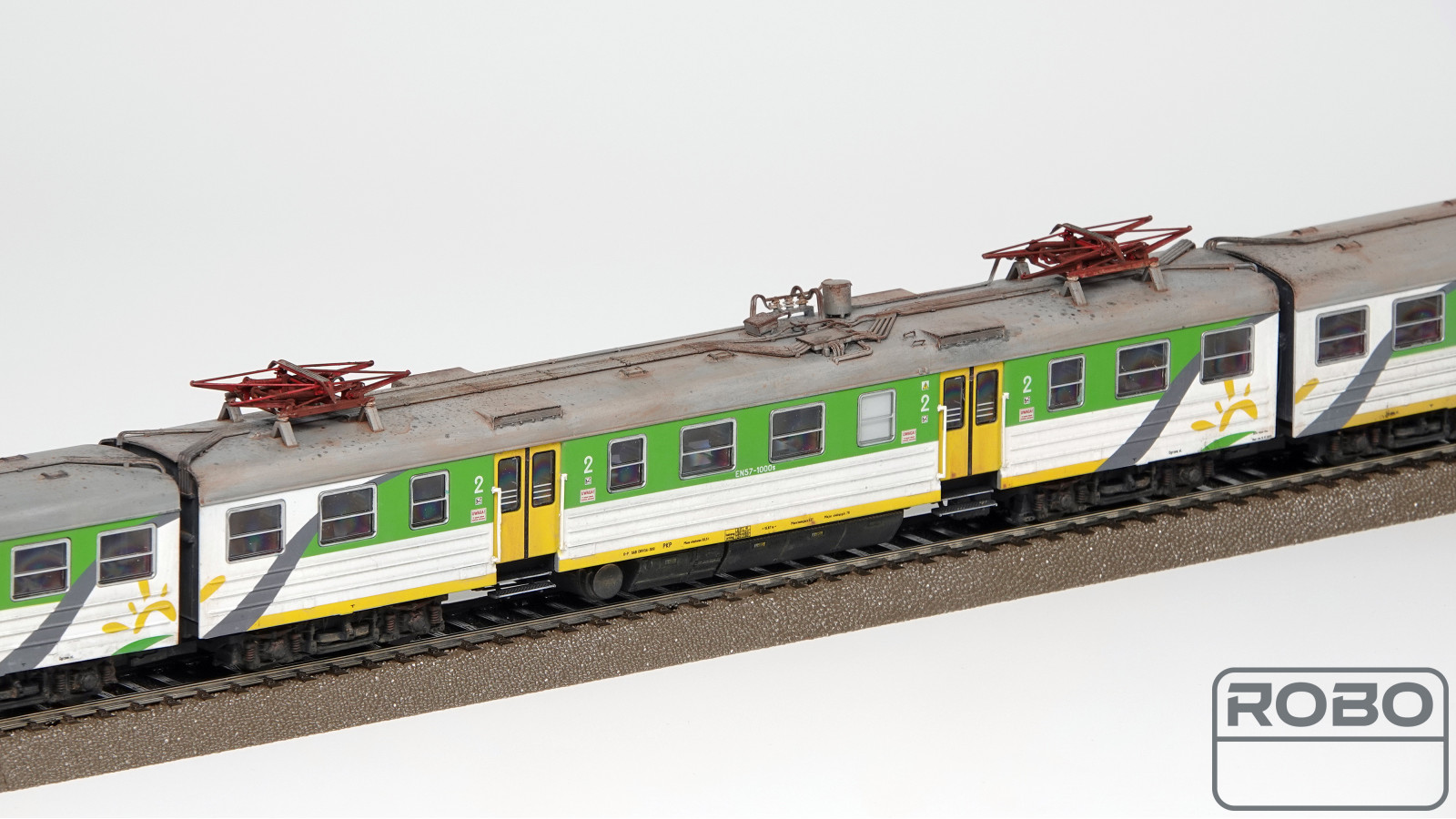 copy of 400910DE EN57 1000 Koleje Mazowieckie, Digital version with ESU sound decoder and interior lighting
