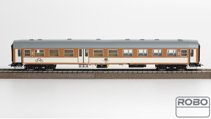 272320 - PKP 609A, stacja Katowice***haki rowerowe oraz rowery