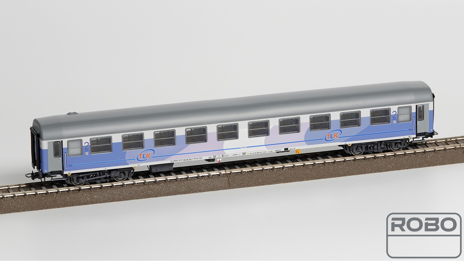 222121 - TLK, Kraków station, NEW - innovative ROBO 2.0 lighting plate