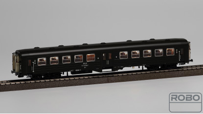 302021 - Set of 3 2nd class coaches, Jarocin station - "Ryflak", NEW ROBO 2.0 LIGHTING BOARD