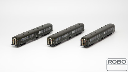 302020 - 3 coaches set, 2nd class, Jarocin station- "Ryflak"