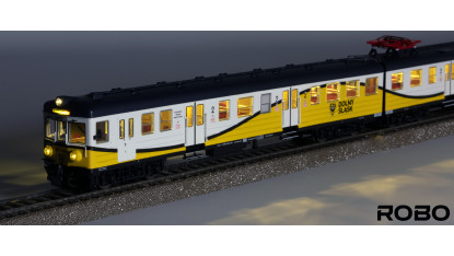 400720 - EN57-920 Dolny Śląsk, st. Wrocław Gł., Wersja analogowa z oświetleniem wnętrza